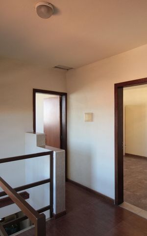 Casa à venda com 447m², 5 quartos e 3 vagasCasa 2 | Hall