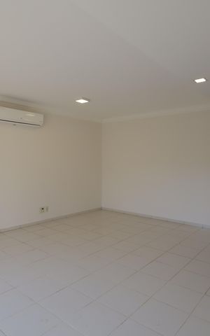 Casa de condomínio à venda com 567m², 4 quartos e 4 vagasSalão