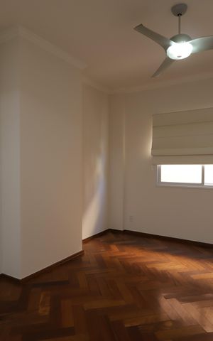 Casa de condomínio à venda com 567m², 4 quartos e 4 vagasSala Intima