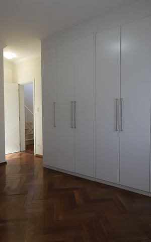 Casa de condomínio à venda com 567m², 4 quartos e 4 vagasSuíte 2