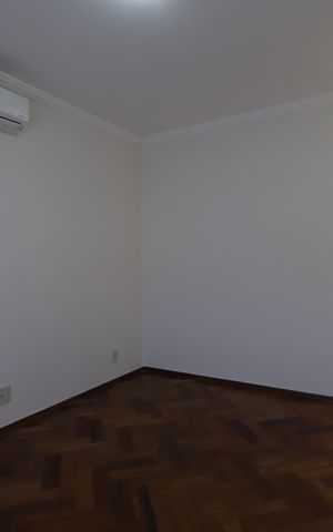 Casa de condomínio à venda com 567m², 4 quartos e 4 vagasSuíte 2