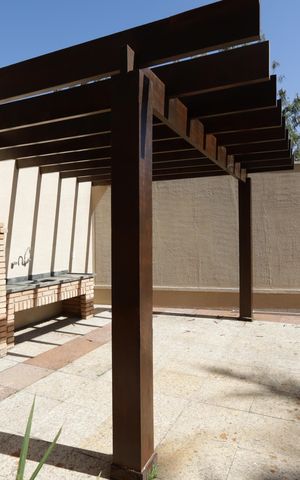 Casa de condomínio à venda com 567m², 4 quartos e 4 vagasÁrea externa - Quintal