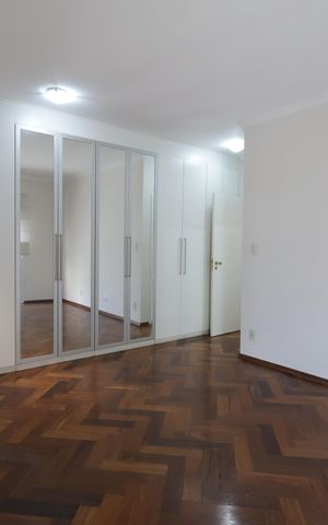 Casa de condomínio à venda com 567m², 4 quartos e 4 vagasSuíte 3