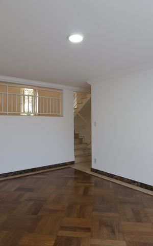 Casa de condomínio à venda com 567m², 4 quartos e 4 vagasSala de Jantar