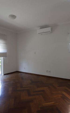 Casa de condomínio à venda com 567m², 4 quartos e 4 vagasSuíte 3