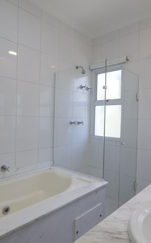 Casa de condomínio à venda com 567m², 4 quartos e 4 vagasBanheiro da Suíte 3
