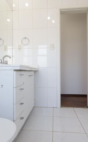 Casa de condomínio à venda com 567m², 4 quartos e 4 vagasBanheiro da Suíte 1
