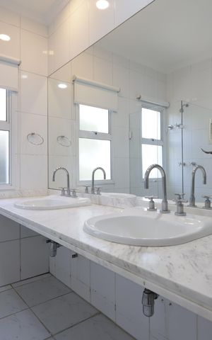 Casa de condomínio à venda com 567m², 4 quartos e 4 vagasBanheiro da Suíte 3