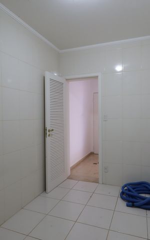 Casa de condomínio à venda com 567m², 4 quartos e 4 vagasDepósito