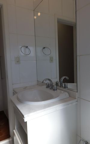 Casa de condomínio à venda com 567m², 4 quartos e 4 vagasBanheiro da Suíte 4