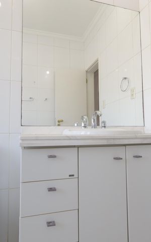 Casa de condomínio à venda com 567m², 4 quartos e 4 vagasBanheiro da Suíte 1