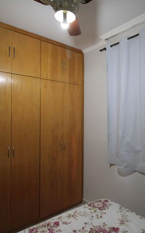 Apartamento à venda com 77m², 3 quartos e 1 vagaQuarto 2