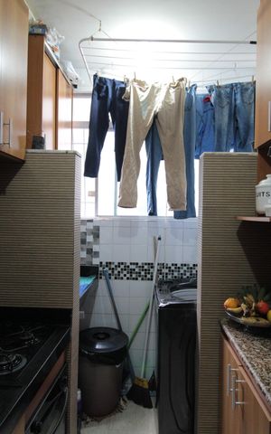Apartamento à venda com 77m², 3 quartos e 1 vagaCozinha e Área de Serviço