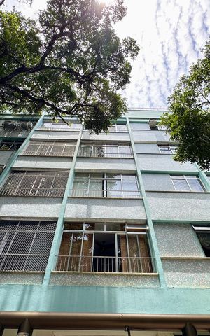 Apartamento à venda com 172m², 3 quartos e 1 vaga Apartamento à venda com 172m², 3 quartos e 1 vagaFachada