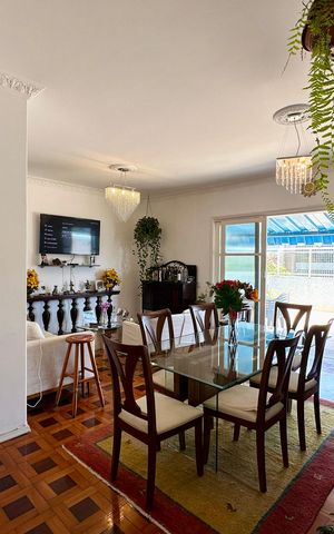Apartamento à venda com 172m², 3 quartos e 1 vaga Apartamento à venda com 172m², 3 quartos e 1 vagaSala