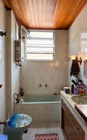 Apartamento à venda com 172m², 3 quartos e 1 vaga Apartamento à venda com 172m², 3 quartos e 1 vagaBanheiro da Suíte