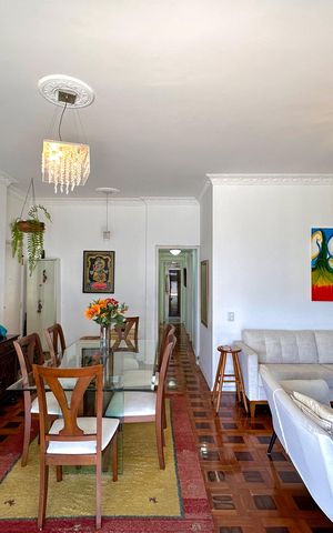 Apartamento à venda com 172m², 3 quartos e 1 vaga Apartamento à venda com 172m², 3 quartos e 1 vagaSala