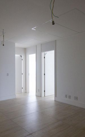 Apartamento à venda com 384m², 4 quartos e 5 vagas Apartamento à venda com 384m², 4 quartos e 5 vagasHall dos Quartos