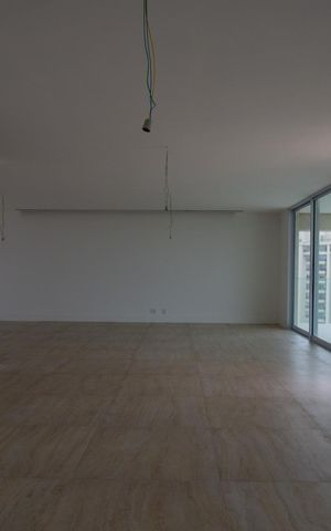 Apartamento à venda com 384m², 4 quartos e 5 vagas Apartamento à venda com 384m², 4 quartos e 5 vagasSala