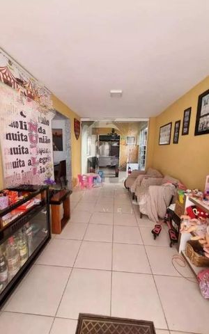 Casa à venda com 158m², 4 quartos e 2 vagas