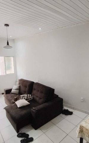 Casa à venda com 105m², 2 quartos e sem vaga