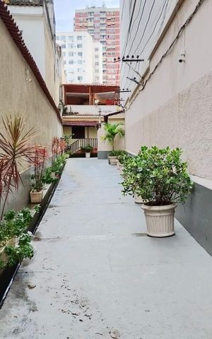 Casa à venda com 105m², 2 quartos e sem vaga