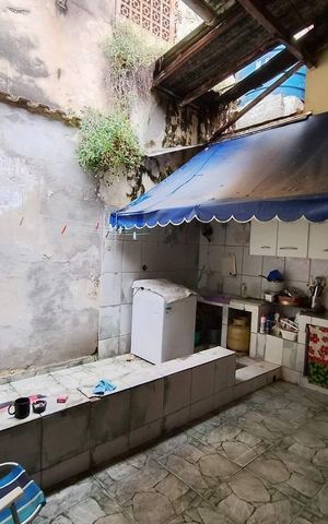 Casa à venda com 105m², 2 quartos e sem vaga