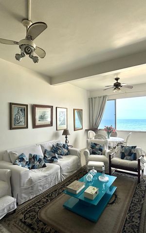 Apartamento à venda com 95m², 3 quartos e sem vaga Apartamento à venda com 95m², 3 quartos e sem vagaSala