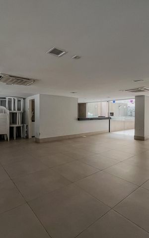Apartamento à venda com 170m², 4 quartos e 3 vagas Apartamento à venda com 170m², 4 quartos e 3 vagasÁrea comum - Salão de festas