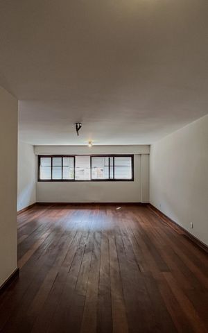 Apartamento à venda com 170m², 4 quartos e 3 vagas Apartamento à venda com 170m², 4 quartos e 3 vagasSala
