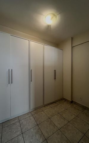 Apartamento à venda com 170m², 4 quartos e 3 vagas Apartamento à venda com 170m², 4 quartos e 3 vagasQuarto de serviço