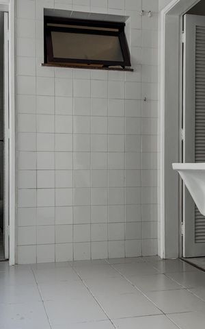 Apartamento à venda com 170m², 4 quartos e 3 vagas Apartamento à venda com 170m², 4 quartos e 3 vagasÁrea de serviço