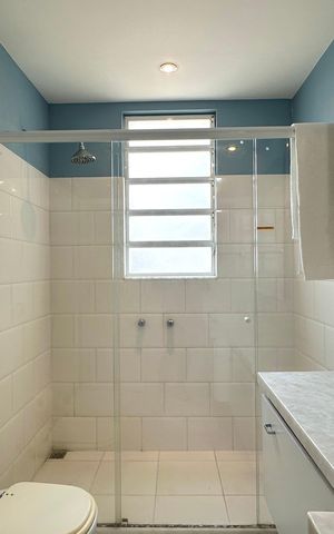 Apartamento à venda com 445m², 7 quartos e 1 vaga Apartamento à venda com 445m², 7 quartos e 1 vagaBanheiro da Suíte 3