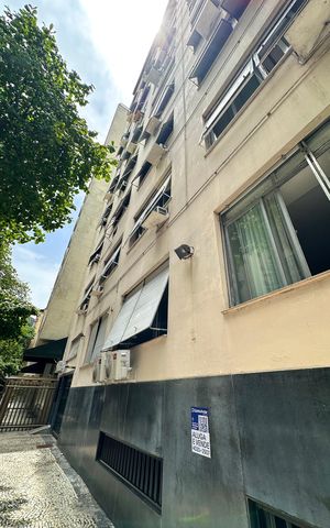 Apartamento à venda com 445m², 7 quartos e 1 vaga Apartamento à venda com 445m², 7 quartos e 1 vagaFachada