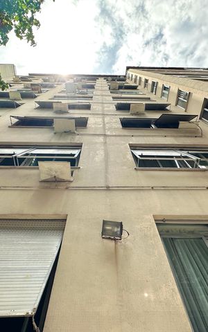 Apartamento à venda com 445m², 7 quartos e 1 vaga Apartamento à venda com 445m², 7 quartos e 1 vagaFachada