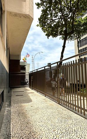 Apartamento à venda com 445m², 7 quartos e 1 vaga Apartamento à venda com 445m², 7 quartos e 1 vagaPlaca