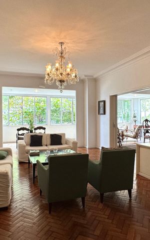 Apartamento à venda com 445m², 7 quartos e 1 vaga Apartamento à venda com 445m², 7 quartos e 1 vagaSala