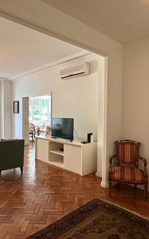 Apartamento à venda com 445m², 7 quartos e 1 vaga Apartamento à venda com 445m², 7 quartos e 1 vagaSala