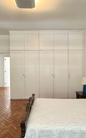 Apartamento à venda com 445m², 7 quartos e 1 vaga Apartamento à venda com 445m², 7 quartos e 1 vagaQuarto 1
