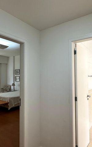 Apartamento à venda com 445m², 7 quartos e 1 vaga Apartamento à venda com 445m², 7 quartos e 1 vagaCorredor