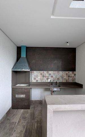 Casa à venda com 402m², 4 quartos e 4 vagas Casa à venda com 402m², 4 quartos e 4 vagasÁrea externa - Área Gourmet