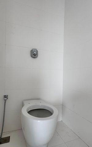 Casa à venda com 402m², 4 quartos e 4 vagas Casa à venda com 402m², 4 quartos e 4 vagasSuíte 1 - Banheiro