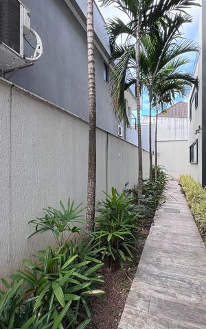 Casa à venda com 402m², 4 quartos e 4 vagas Casa à venda com 402m², 4 quartos e 4 vagasÁrea externa