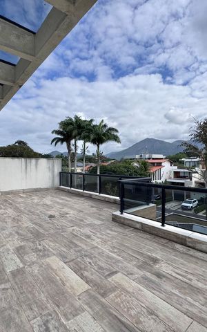 Casa à venda com 402m², 4 quartos e 4 vagas Casa à venda com 402m², 4 quartos e 4 vagasTerraço