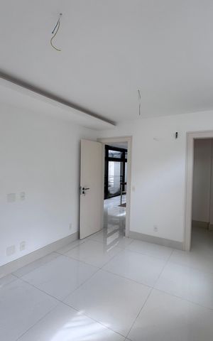 Casa à venda com 402m², 4 quartos e 4 vagas Casa à venda com 402m², 4 quartos e 4 vagasSuíte 3