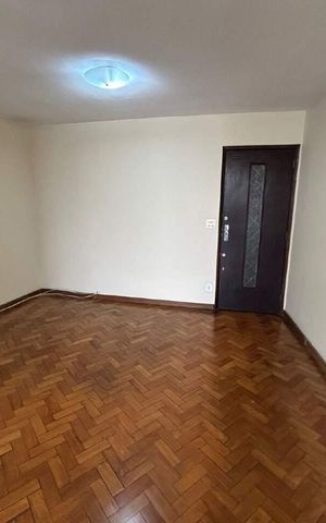 Apartamento à venda com 132m², 3 quartos e 1 vaga