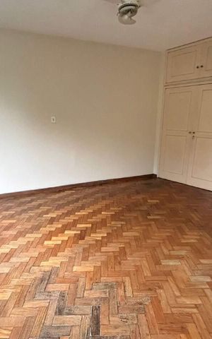 Apartamento à venda com 132m², 3 quartos e 1 vaga