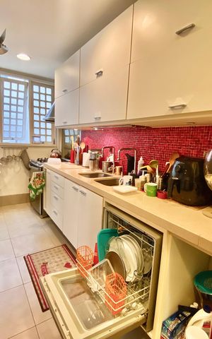 Apartamento à venda com 146m², 3 quartos e 1 vaga Apartamento à venda com 146m², 3 quartos e 1 vagaCozinha