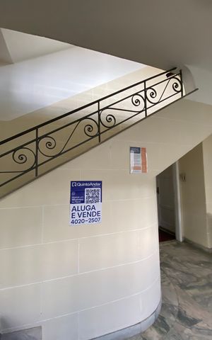 Apartamento à venda com 146m², 3 quartos e 1 vaga Apartamento à venda com 146m², 3 quartos e 1 vagaPlaca