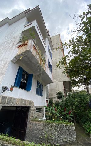 Apartamento à venda com 146m², 3 quartos e 1 vaga Apartamento à venda com 146m², 3 quartos e 1 vagaFachada